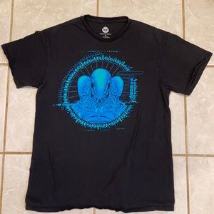 WestWorld t-shirt size M pre-owned but good condit